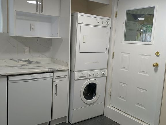 5th image of 1216 Edinburgh St