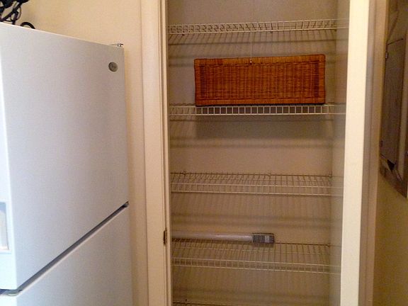 5th image of 3508 Chimney Hill Ct APT 202
