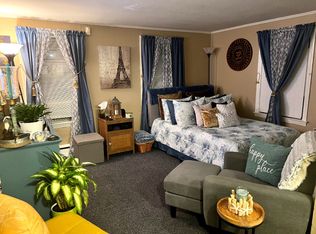 23 E 5th St APT 2, Patchogue, NY 11772