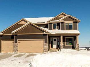 4173 Genevieve Ln NW, Rochester, MN 55901