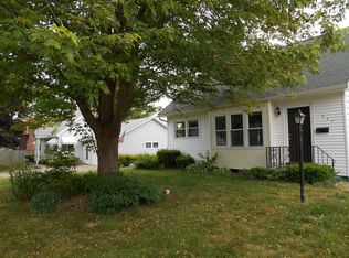 435 Blackstone Dr, Erie, PA 16505