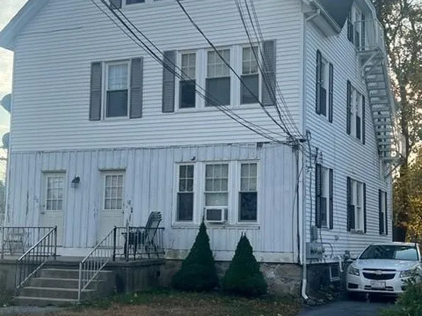 18-21 5th Ave, Woonsocket, RI 02895