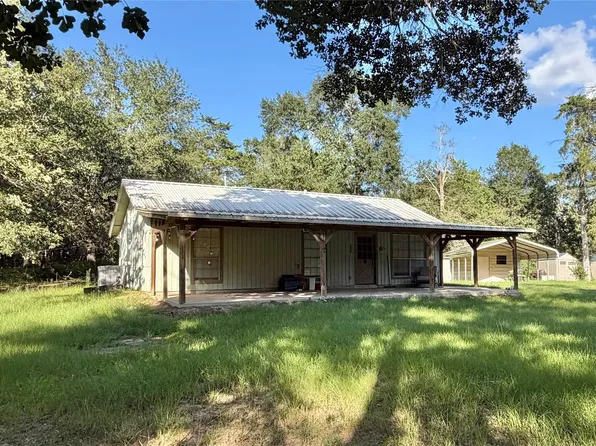 26011 Bernard Rd, New Ulm, TX 78950