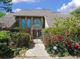 5634 Council Grove Ln, Houston, TX 77088