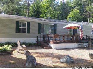 176 Higgins Bay Rd, Piseco, NY 12139