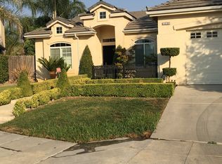 10744 N Bunkerhill Dr, Fresno, CA 93730
