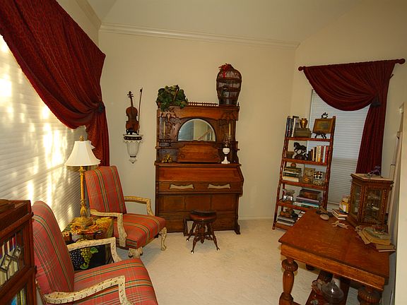 2nd image of 2007 Highland Dr
