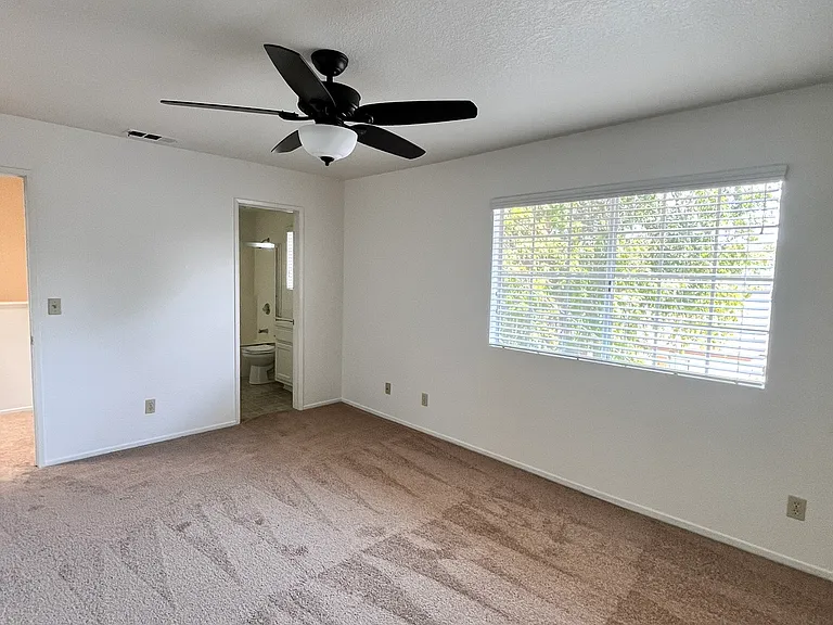 1227 S Alta Vista Ave #E — Photo 9