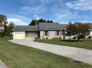 8 Breakers Ct, Clinton, TN 37716