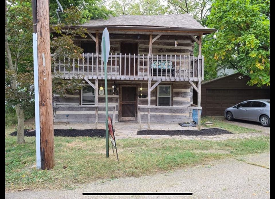 1st image of 122 N 2nd St