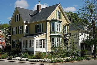 1st image of 42 Oakland St