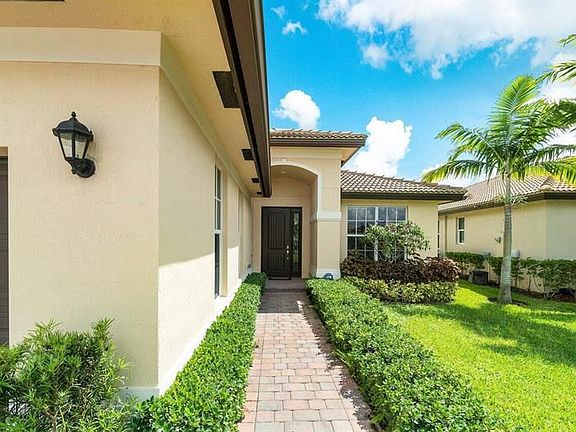 3rd image of 7074 Prudencia Dr