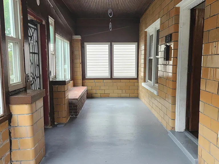 825 Mulberry St — Photo 26