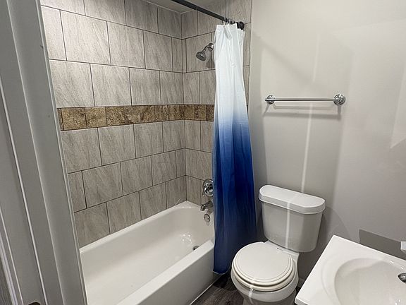 4th image of 3392 High Ridge Blvd APT 2