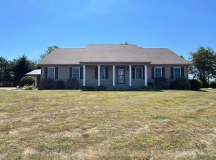 342 Lake View Rd, Ewing, KY 41039