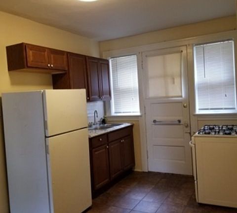5th image of 4570-4572 Loughborough Ave