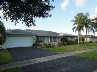 7441 NW 8th Ct, Plantation, FL 33317