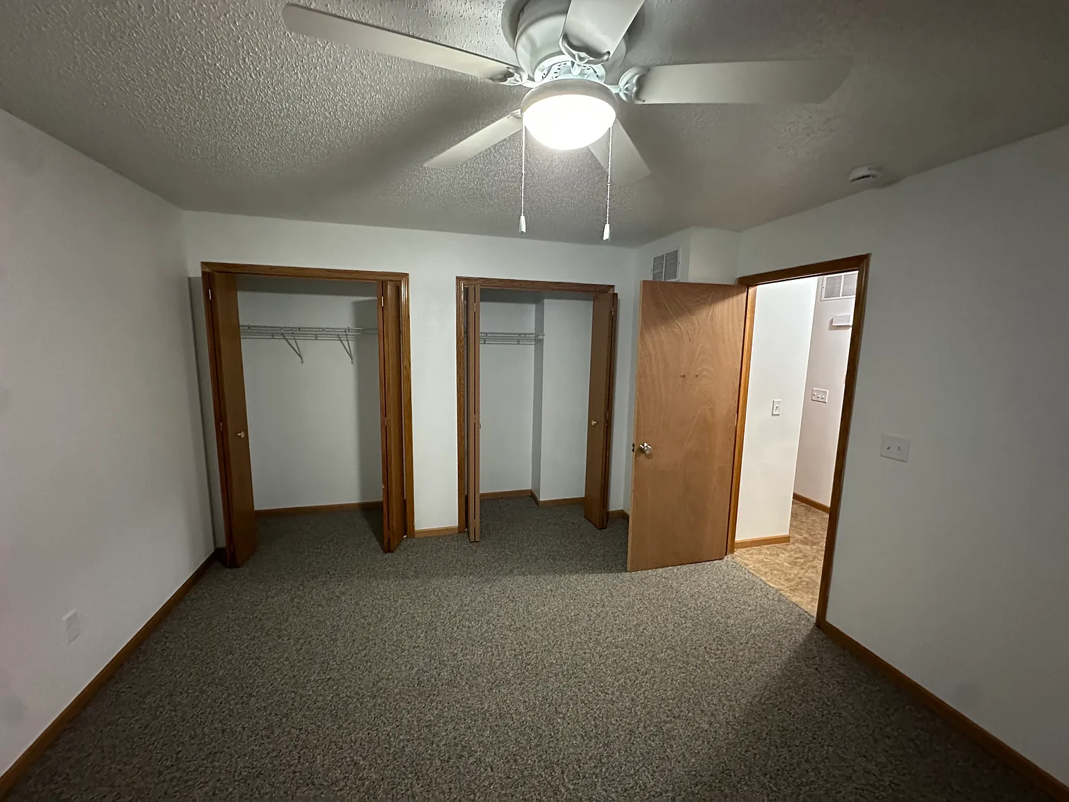3 bed, 1561 sqft, $2,100 — Photo 4
