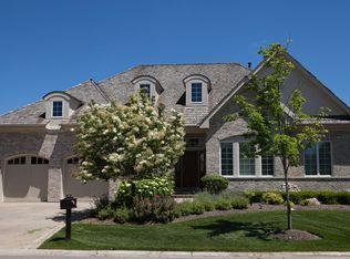 1119 Jonathan Dr, Inverness, IL 60010