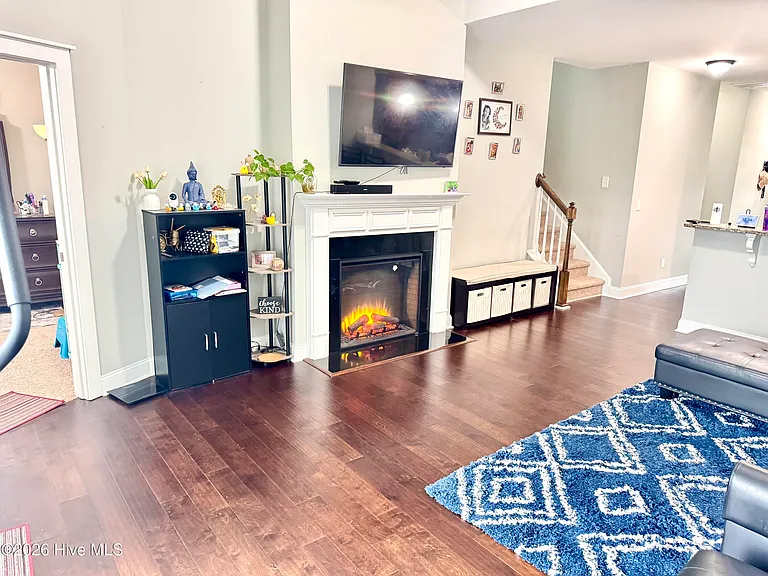 1807 Fox Den Way #6 — Photo 6
