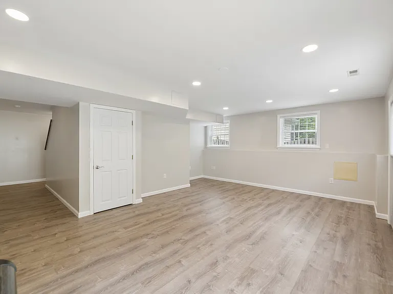 713 Mimosa Cove Rd — Photo 10
