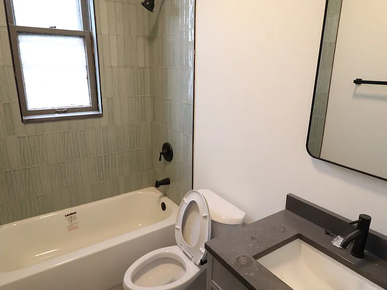 2101 W Evergreen Ave #3 — Photo 6