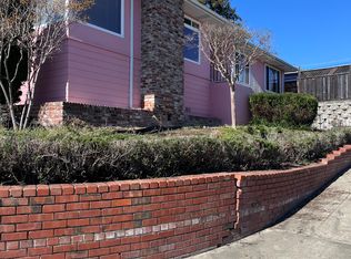 20465 Almeda St, Castro Valley, CA 94546