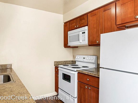 4th image of 620 G St APT 1
