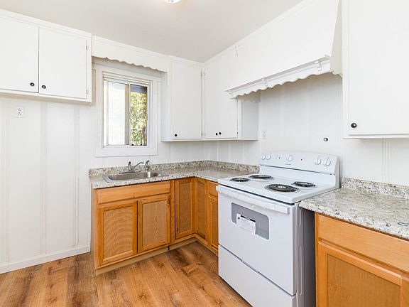 3rd image of 22840 Marjie Ave #D