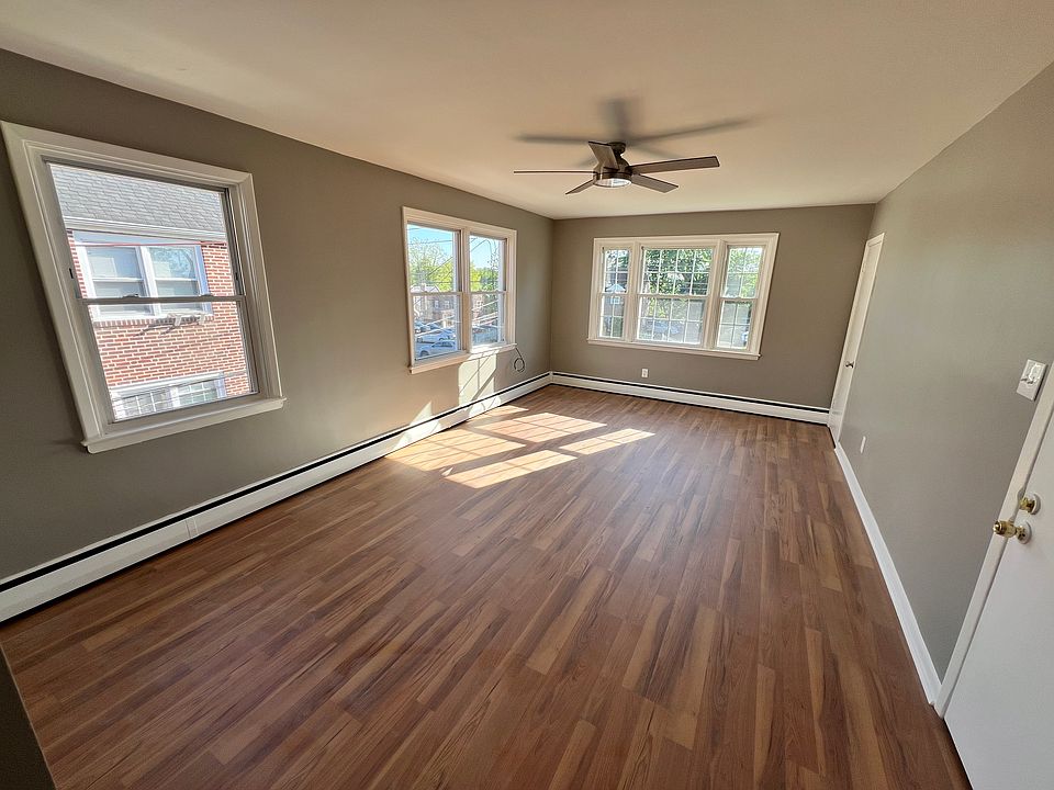 1st image of 809 Burmont Rd #2
