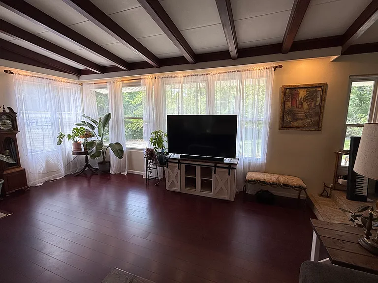 192 Valley Dr — Photo 8
