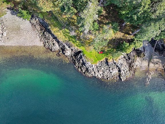 3rd image of 138 Narrows West Rd