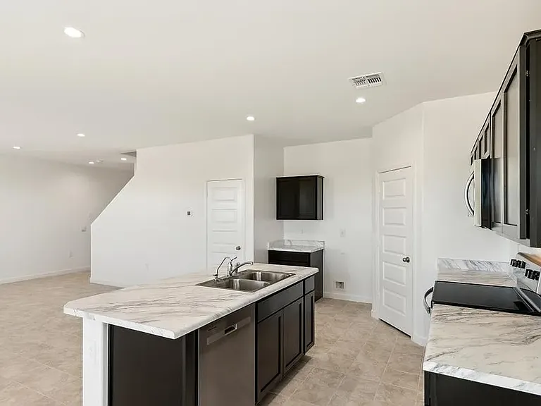 2761 W Sheppard Ave — Photo 2