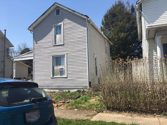 3rd image of 141 Sherman Ave