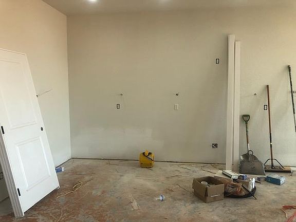 4th image of 554 Private Road 201 E #G