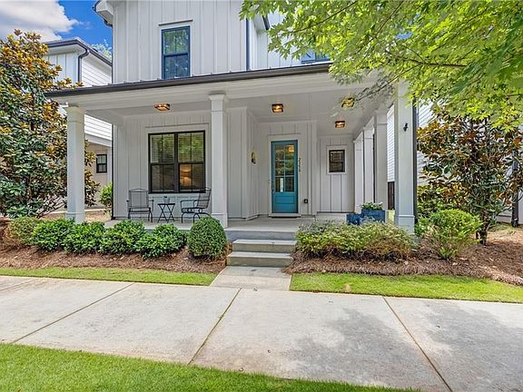 2nd image of 2358 Merrilee Ln