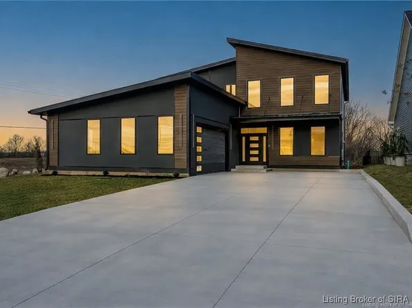 1020 Ridgeview Drive, Jeffersonville, IN 47130