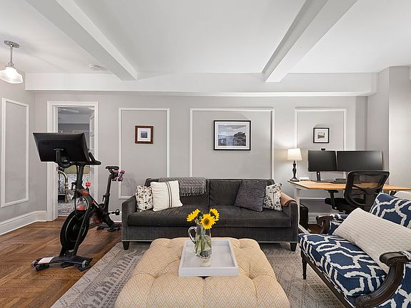 2nd image of 127 W 96th St APT 10E
