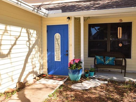 2nd image of 1946 Wood Hollow Pl