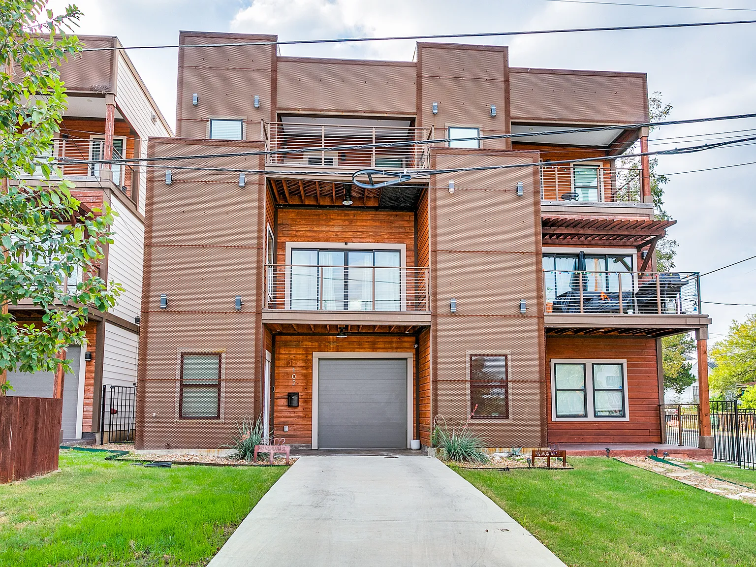 3 bed, 3.5 bath, 1700 sqft, $2,550 — Photo 1