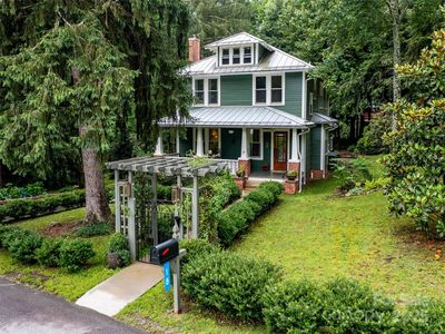18 Hill St, Saluda, NC, 28773