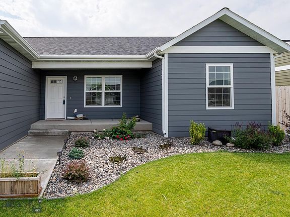 2nd image of 2242 Sturnella Ln