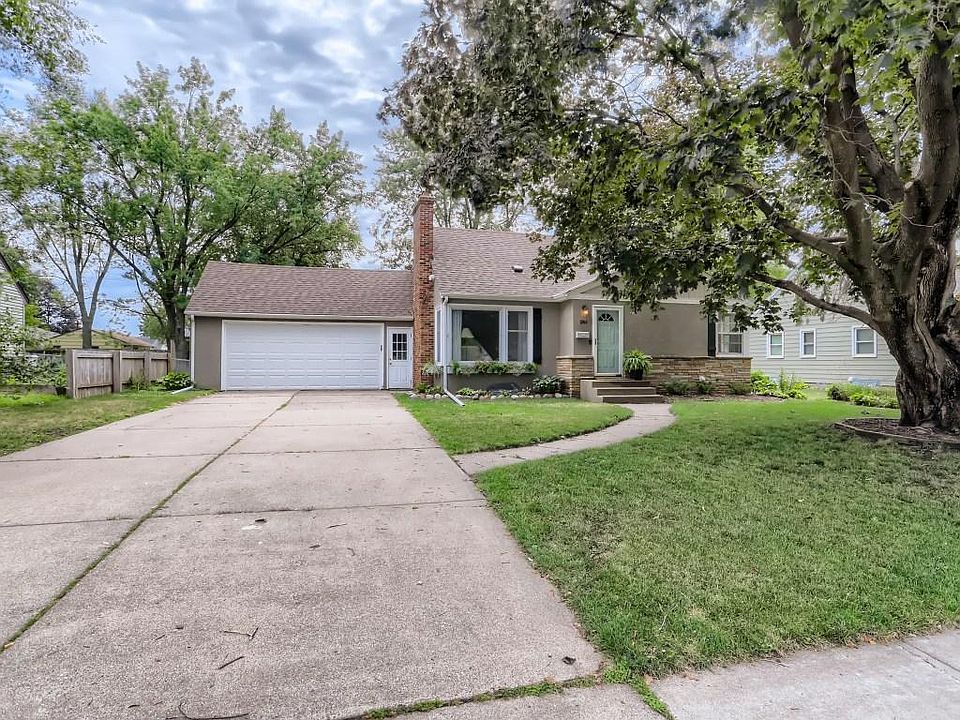 1st image of 1266 Garden Ave