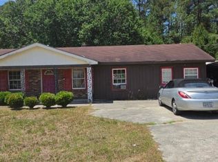 1037 N Church St, Odum, GA 31555