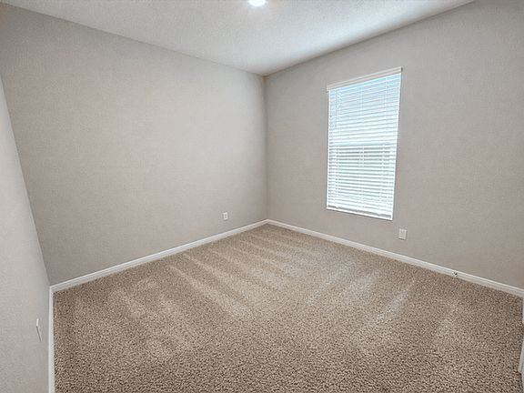 5th image of 345 Nespral Dr
