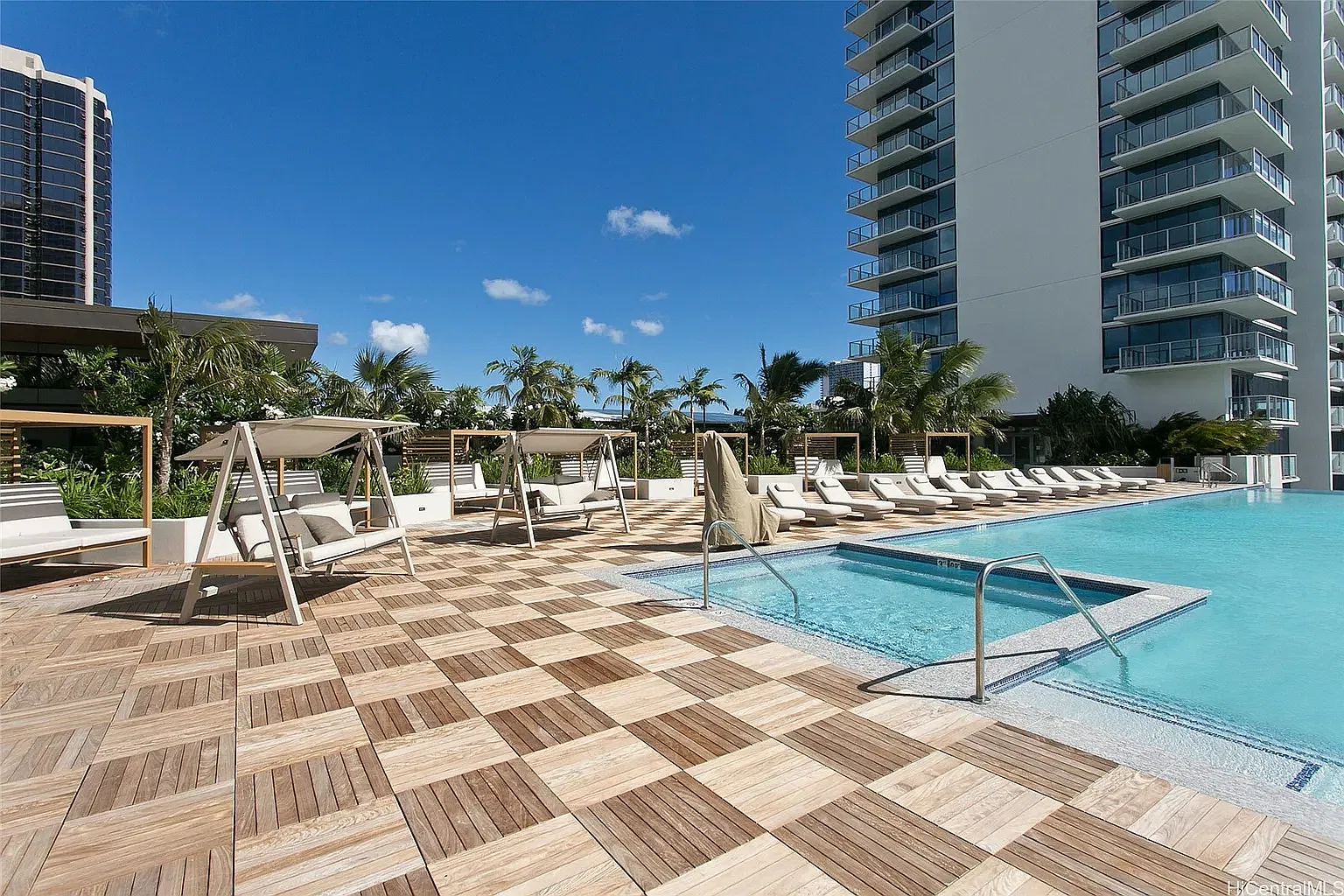 3 bed, 1147 sqft, $5,800 — Photo 4