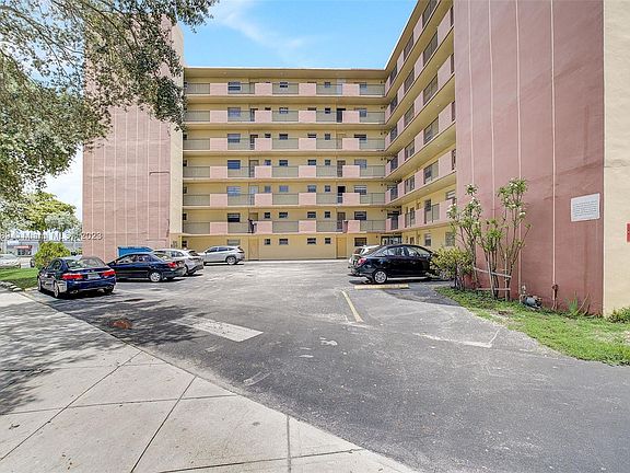 4th image of 16410 Miami Dr APT 604