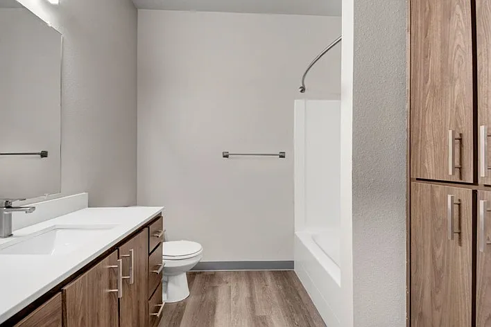 River Ridge Apartments — Photo 11