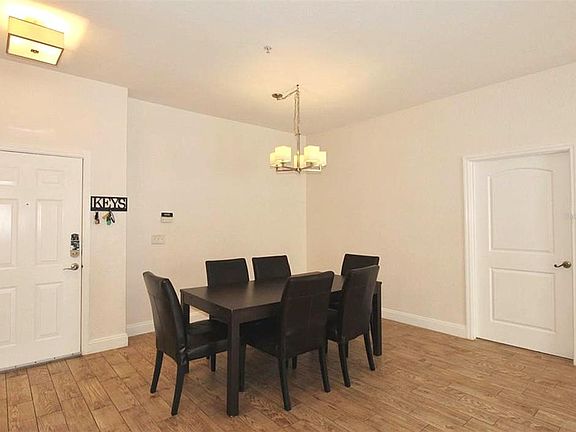 5th image of 3001 LAUREL PARK LANE #105