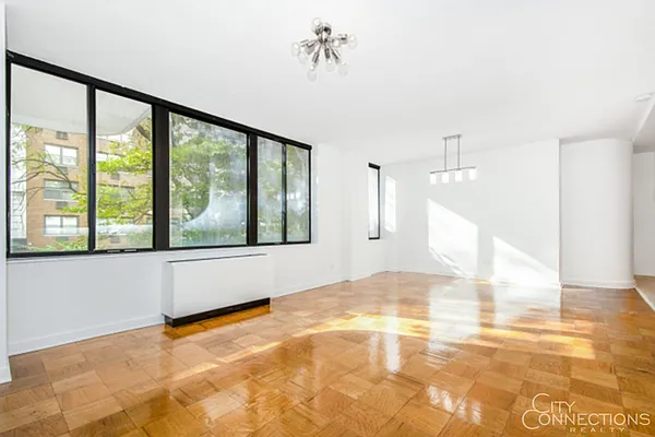 Rented by City Connections Realty | media 9